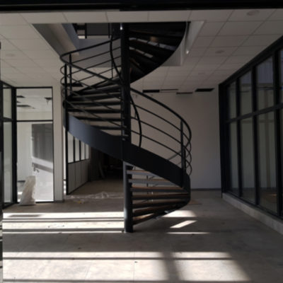 bureau-escalier-colimaçon-intérieur