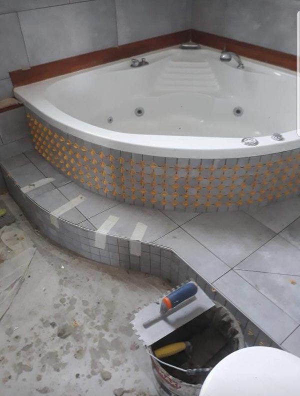 baignoire-jacuzzi-photo1